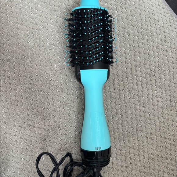 Revlon Blue Volumizer Hair Dryer Brush - Picture 5 of 6